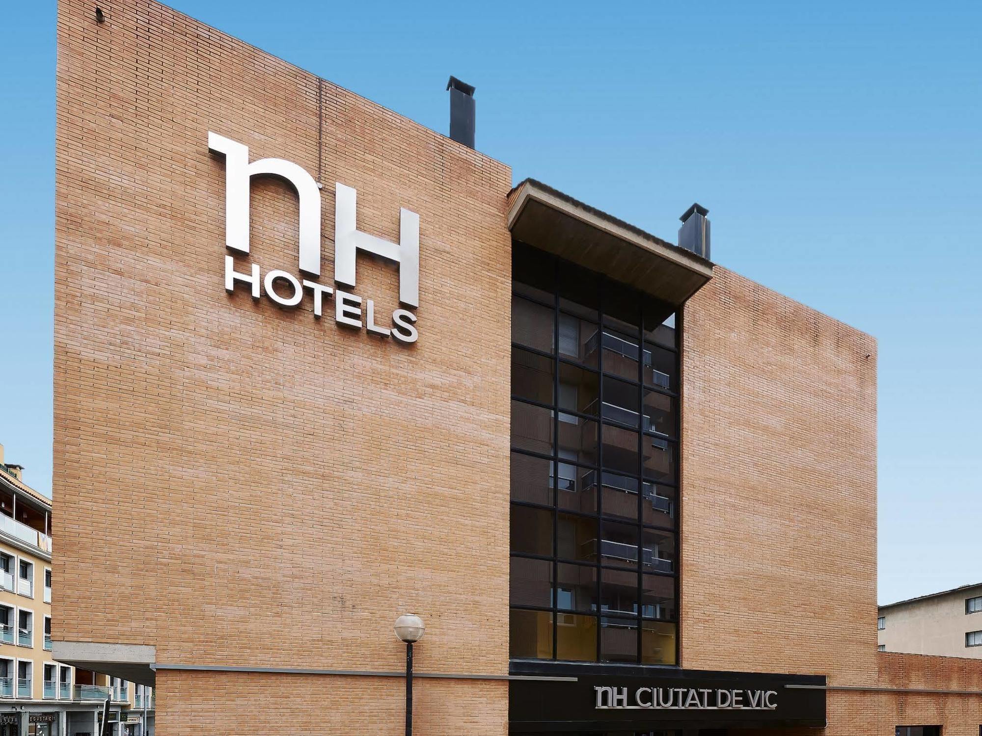 Up Rooms Vic Hotel Exterior photo